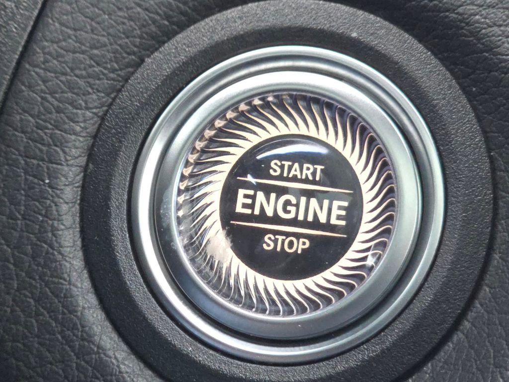 Certified 2022 Mercedes-Benz GLC 300 4MATIC image 36