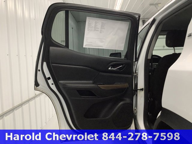 Used 2019 GMC Acadia SLE image 13