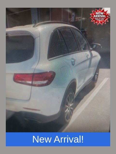 Used 2019 Mercedes-Benz GLC 300 4MATIC image 1