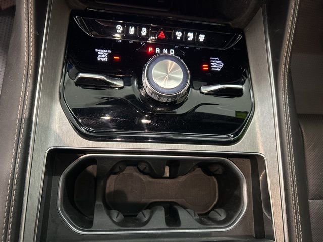 Used 2023 Jeep Wagoneer Series II w/ Convenience Group I image 14