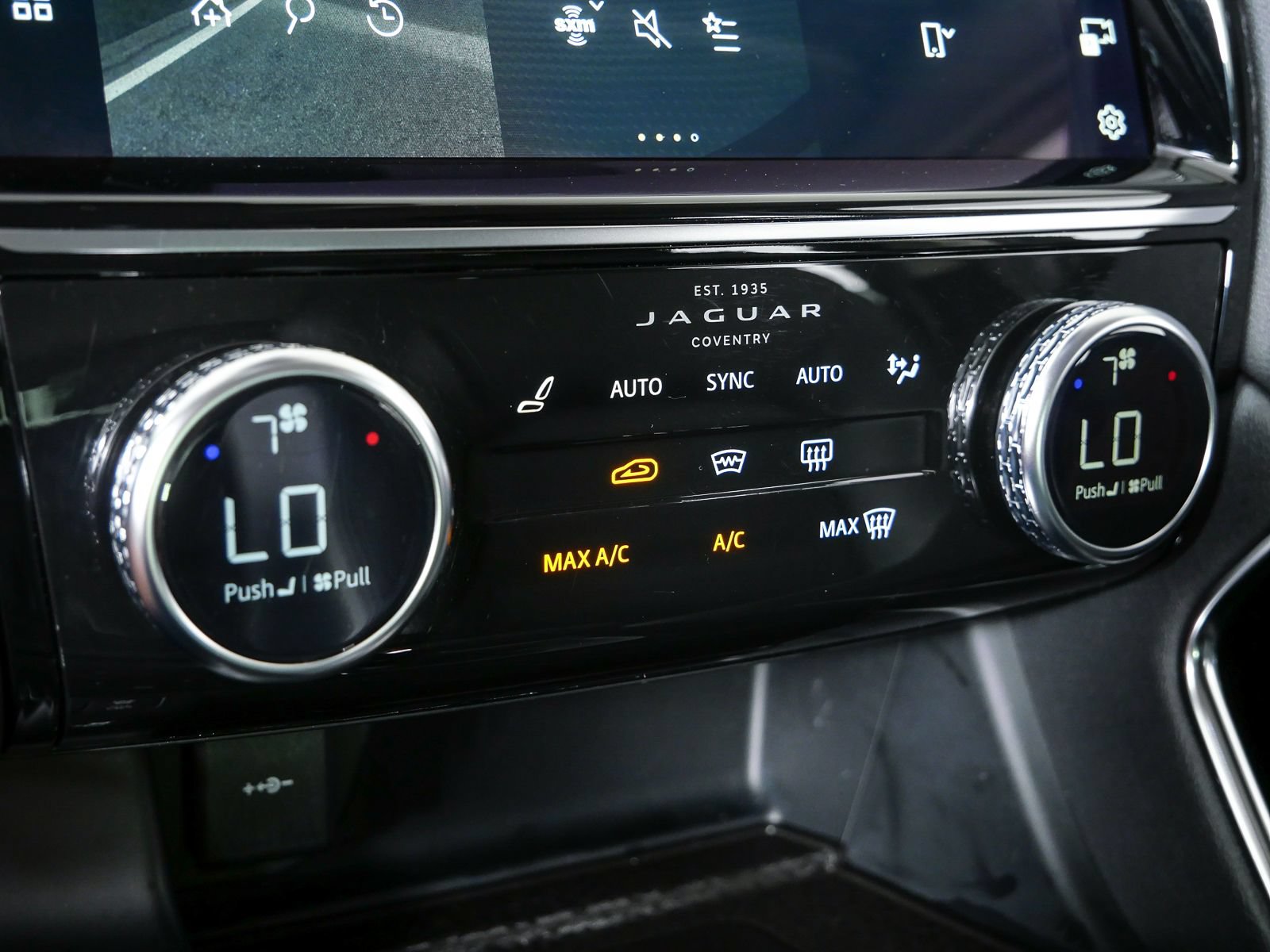 Used 2021 Jaguar E-PACE SE AWD/4WD image 17