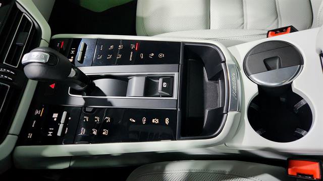 Used 2023 Porsche Macan GTS image 16
