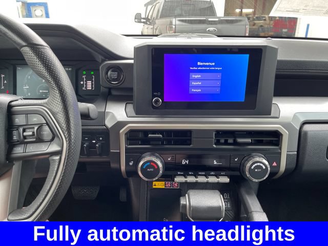 Used 2024 Toyota Tacoma SR5 AWD/4WD image 17