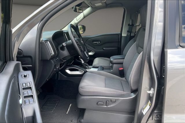 Used 2025 Nissan Frontier SV RWD image 23