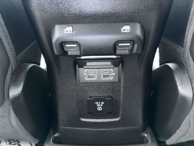 Used 2020 Jeep Wrangler Unlimited Sahara AWD/4WD image 14