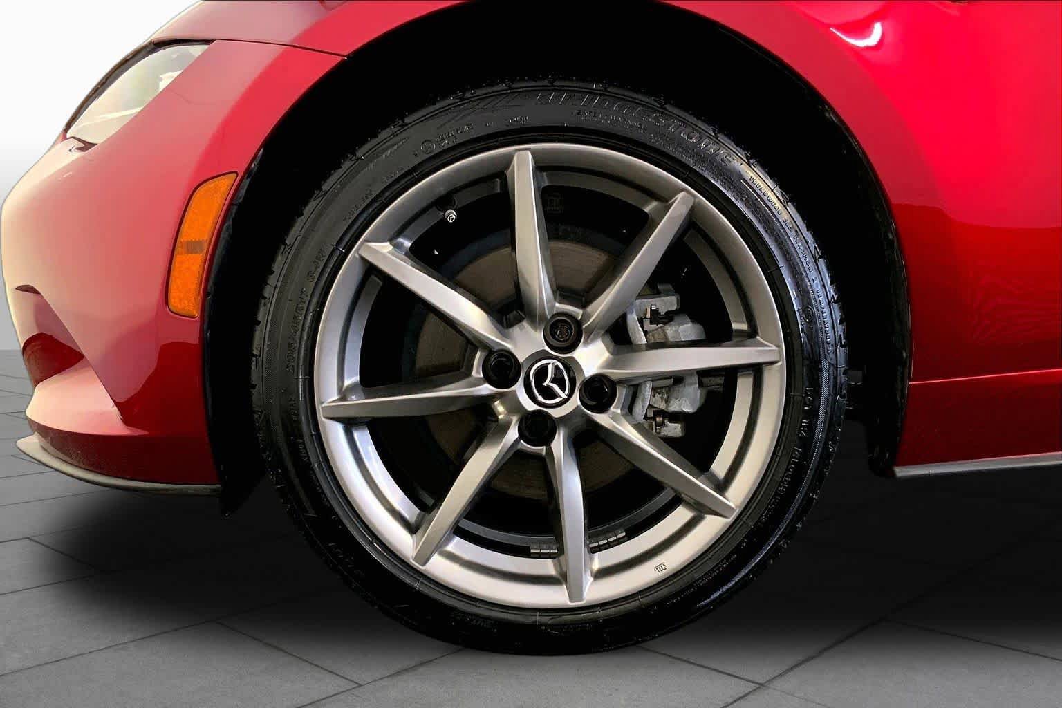 Used 2023 MAZDA MX-5 Miata Grand Touring RWD image 11