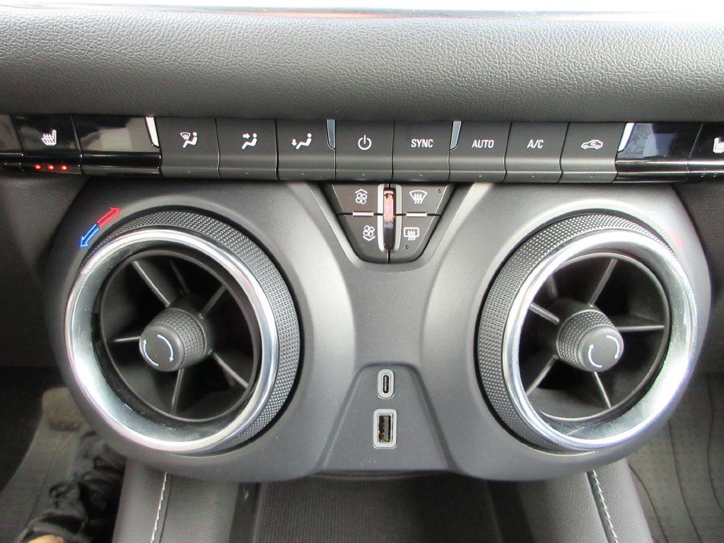 Used 2024 Chevrolet Blazer LT w/ LPO, Floor Liner Package FWD image 28