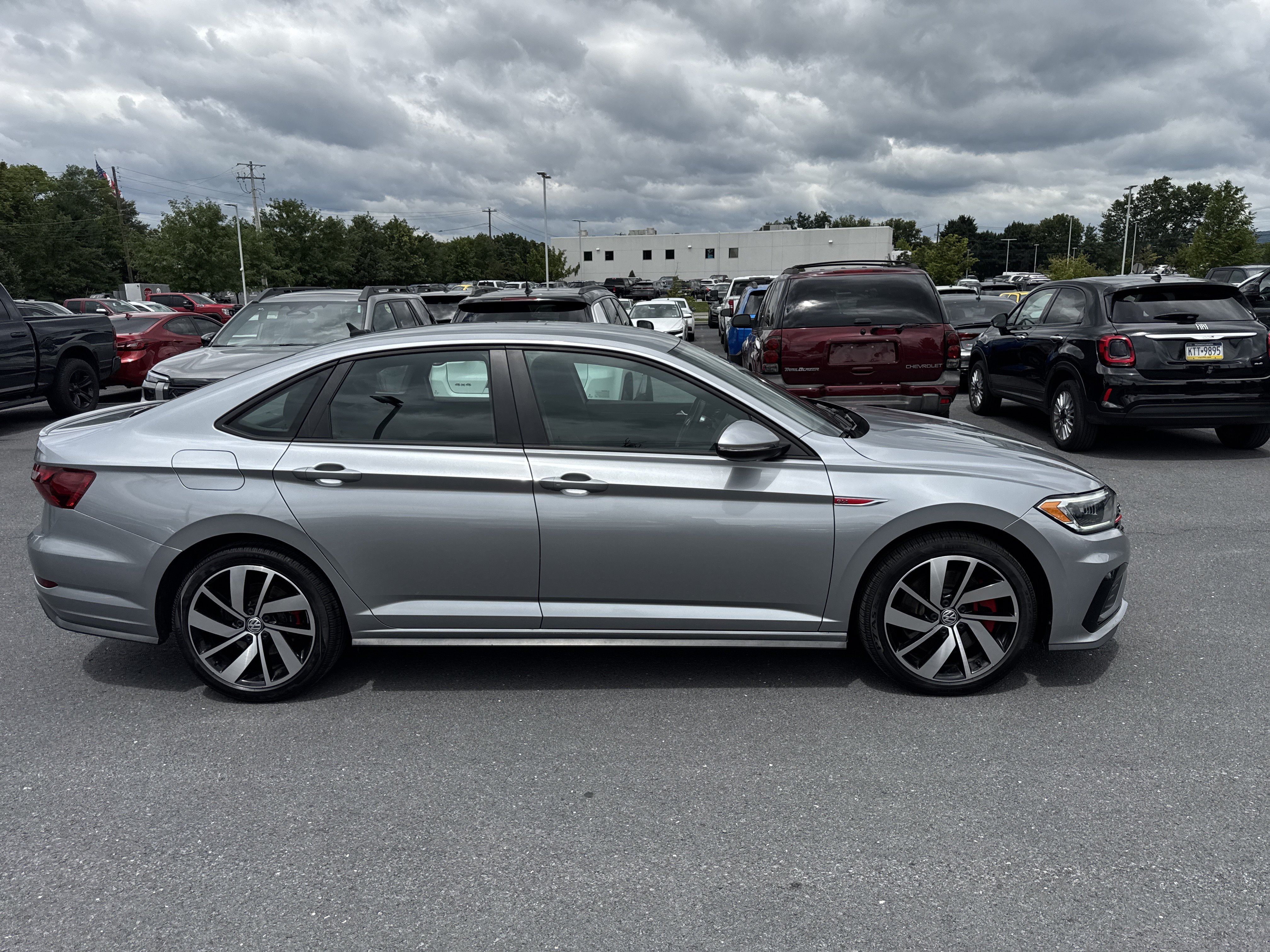 Used 2020 Volkswagen Jetta GLI FWD image 28