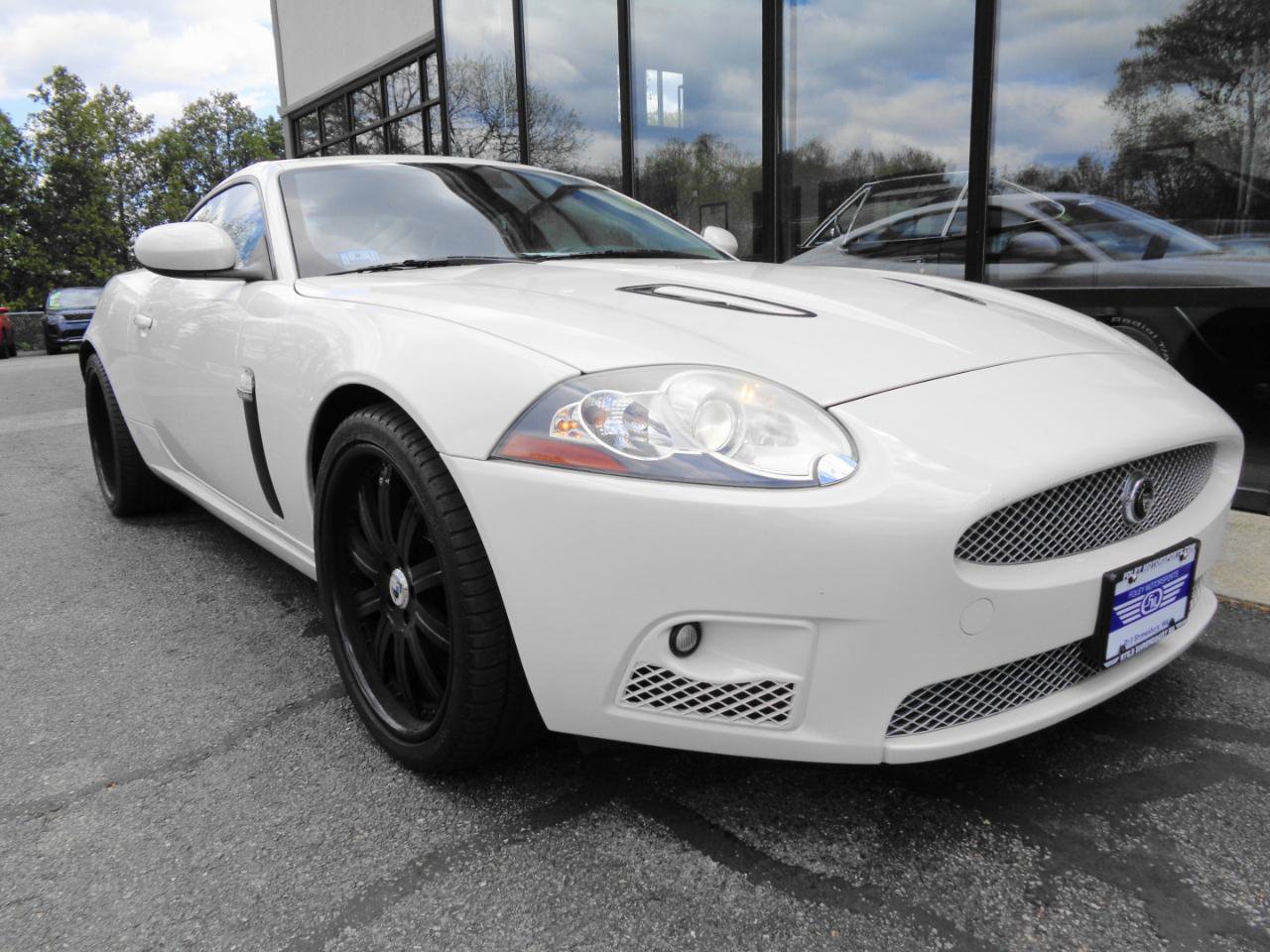 Used 2007 Jaguar XKR R RWD image 3