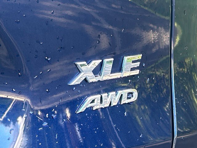 Used 2020 Toyota RAV4 XLE w/ Convenience Package AWD/4WD image 15