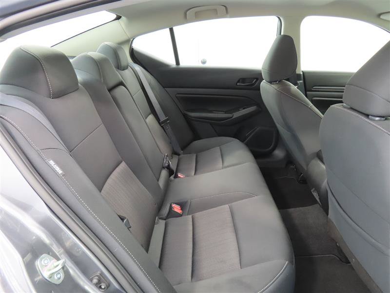 Used 2024 Nissan Altima 2.5 SV FWD image 29
