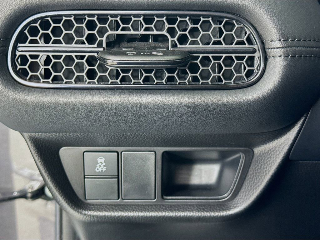 Used 2025 Honda HR-V LX image 13