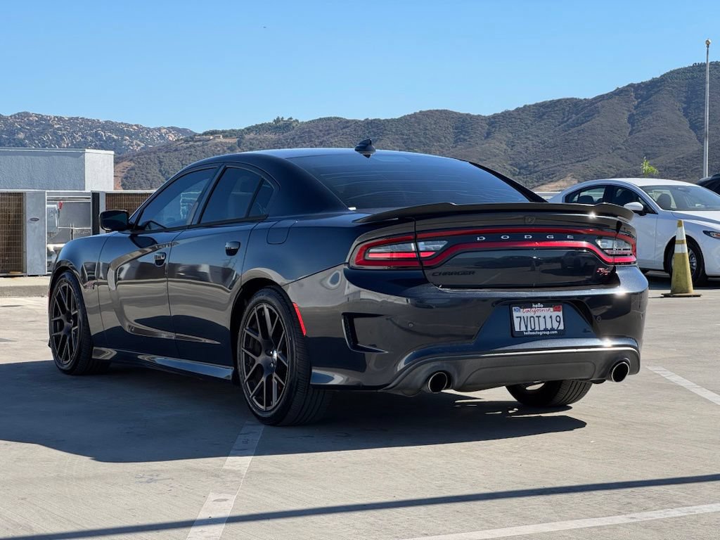 Used 2016 Dodge Charger R/T Scat Pack w/ Beats Audio Group RWD image 31