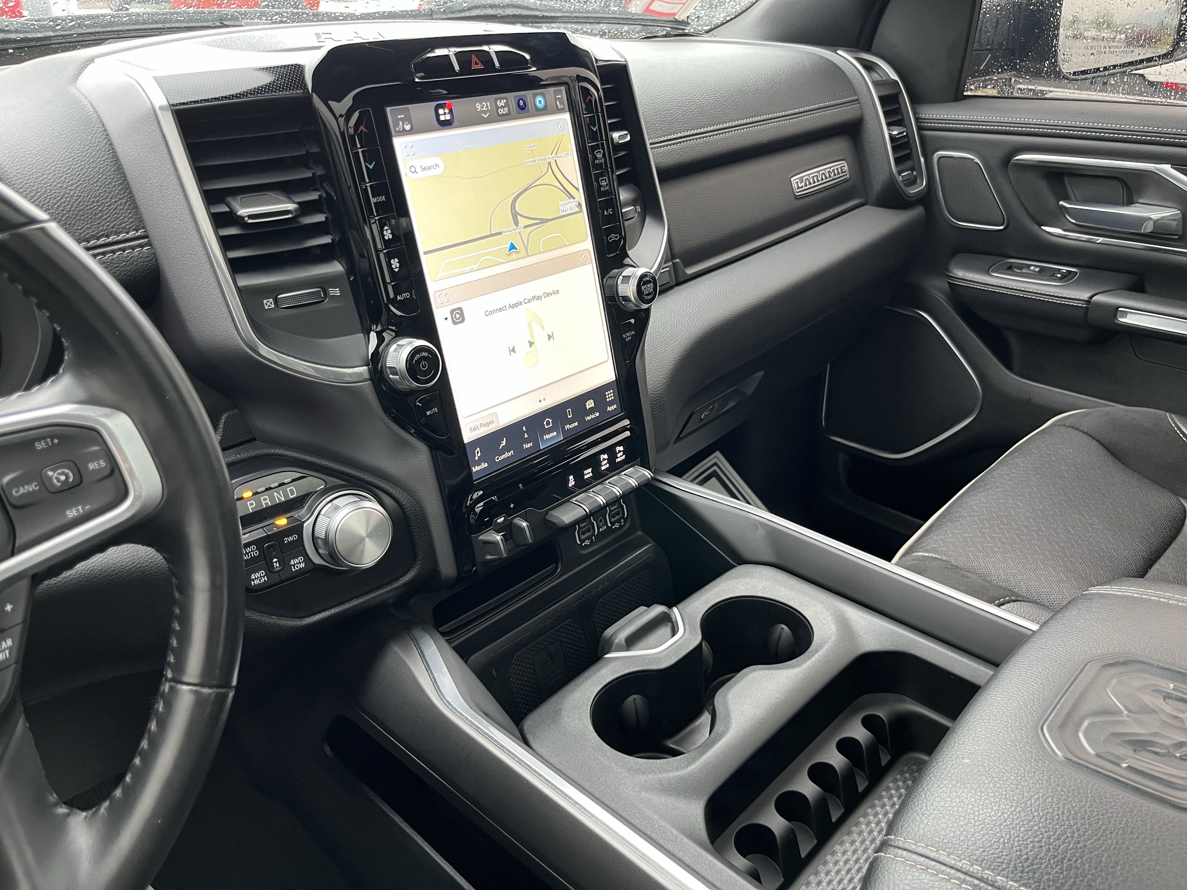 Used 2022 RAM 1500 Laramie AWD/4WD image 30