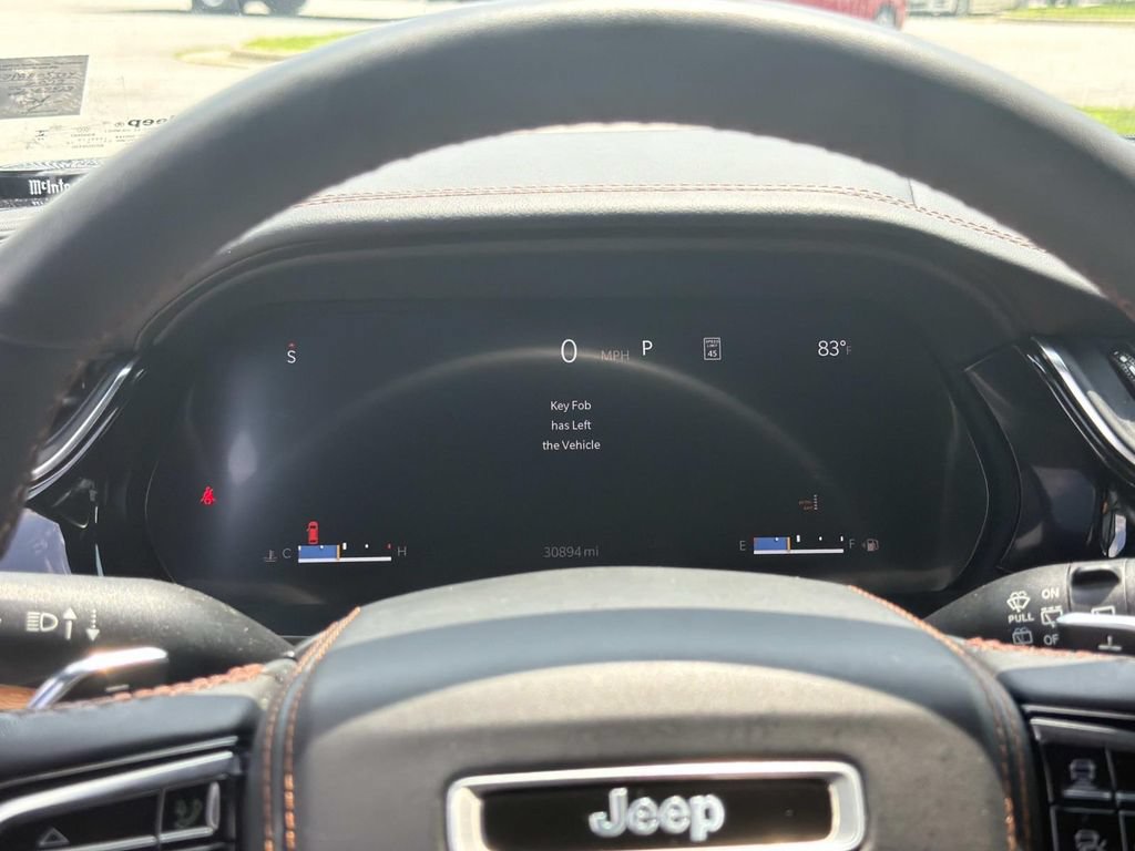Used 2023 Jeep Grand Cherokee L Summit AWD/4WD image 13