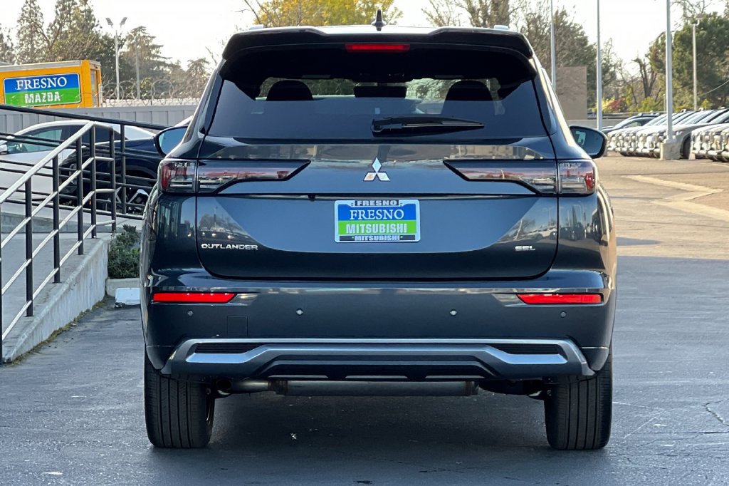 New 2026 Mitsubishi Outlander SEL FWD image 6