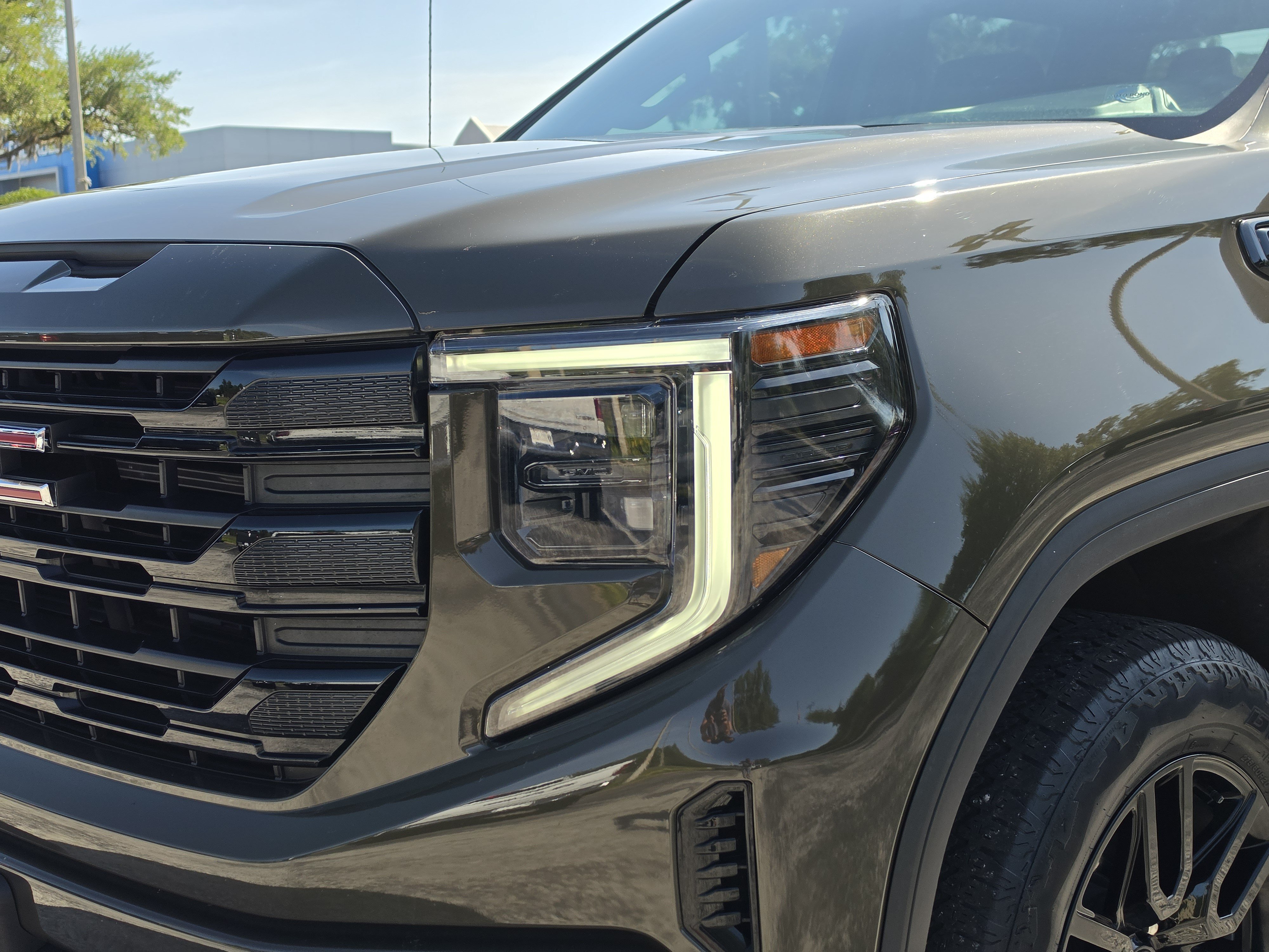 Certified 2023 GMC Sierra 1500 Elevation w/ X31 Off-Road Package AWD/4WD image 13