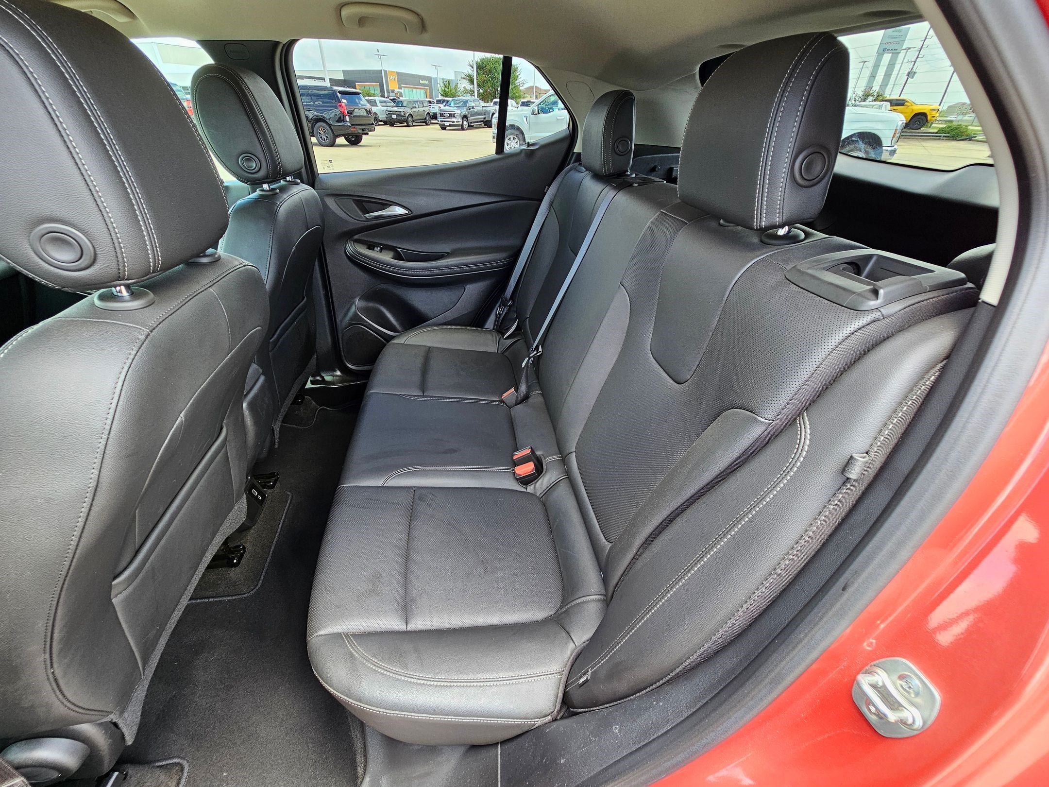 Used 2024 Buick Encore GX Sport Touring FWD image 27