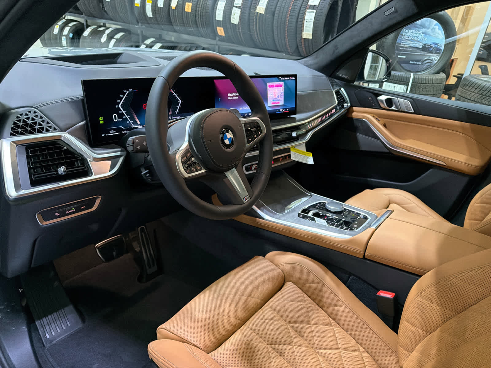 New 2026 BMW X7 xDrive40i w/ M Sport Package image 25