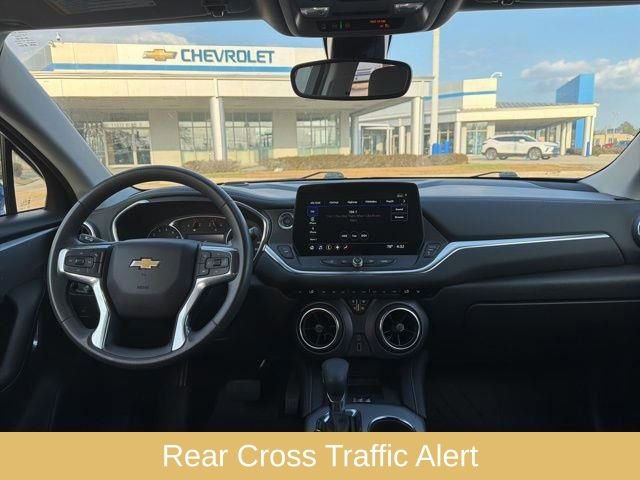 Used 2024 Chevrolet Blazer LT w/ Convenience Package FWD image 25