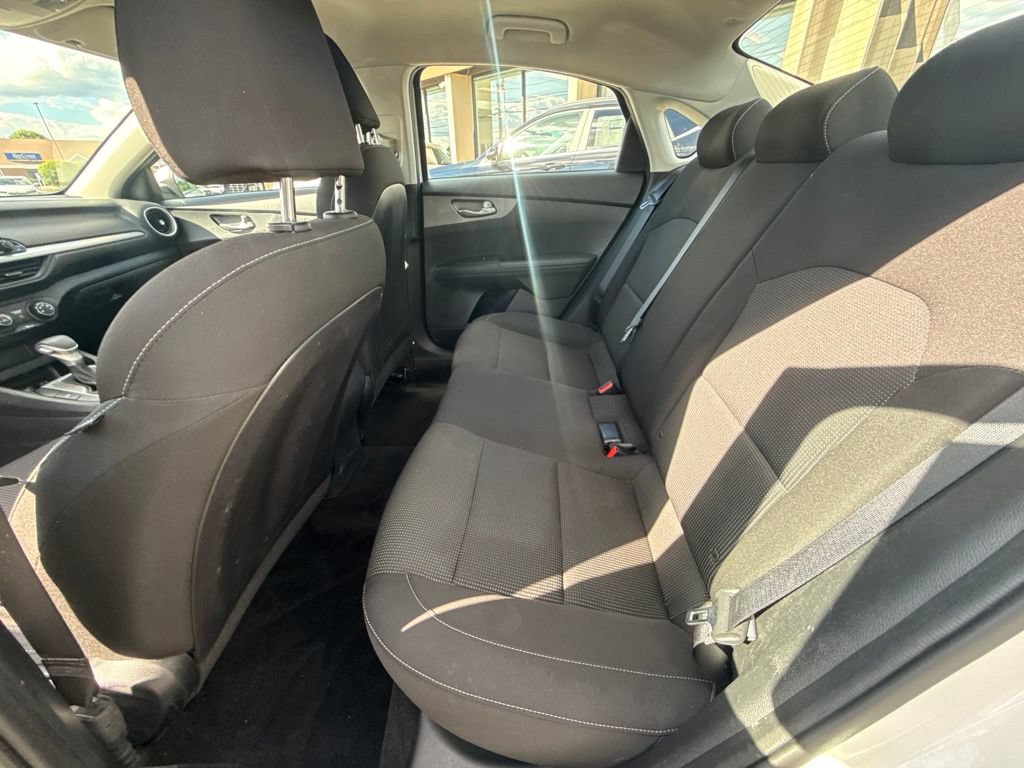 Used 2020 Kia Forte LXS FWD image 26