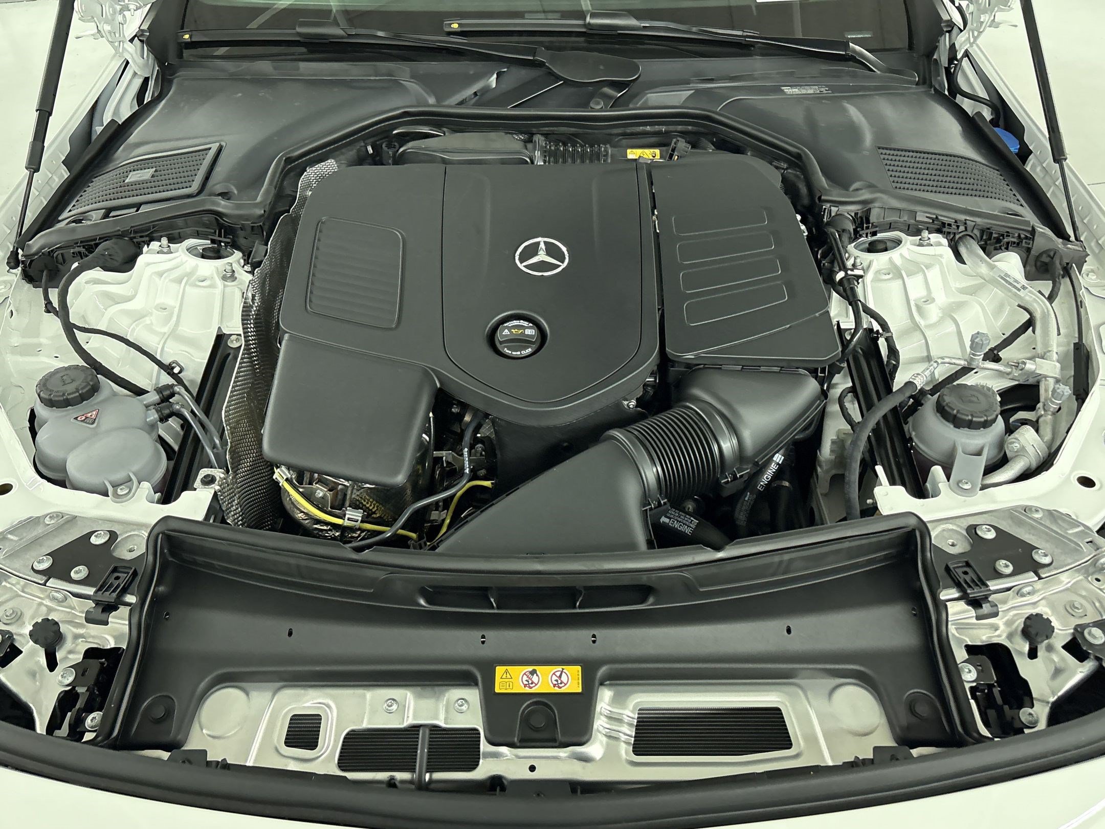 New 2026 Mercedes-Benz CLE 300 4MATIC Coupe image 32