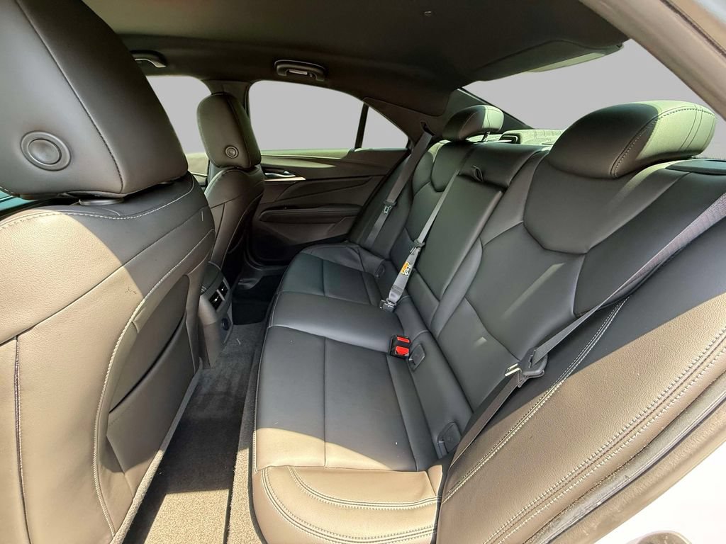 Used 2021 Cadillac CT4 Luxury RWD image 18