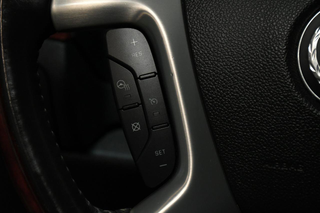 Used 2013 Cadillac Escalade EXT Luxury AWD/4WD image 24