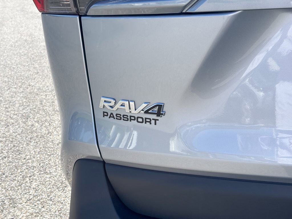 Certified 2025 Toyota RAV4 LE AWD/4WD image 14