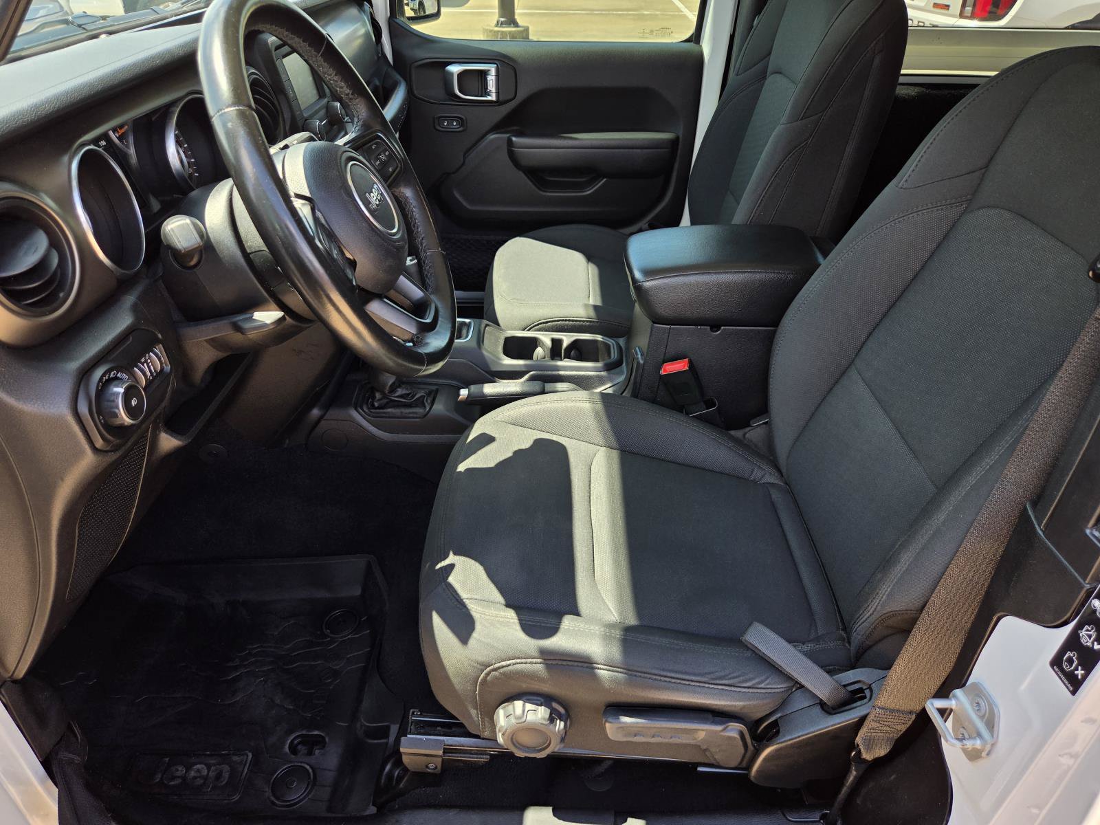 Used 2020 Jeep Wrangler Sport AWD/4WD image 16