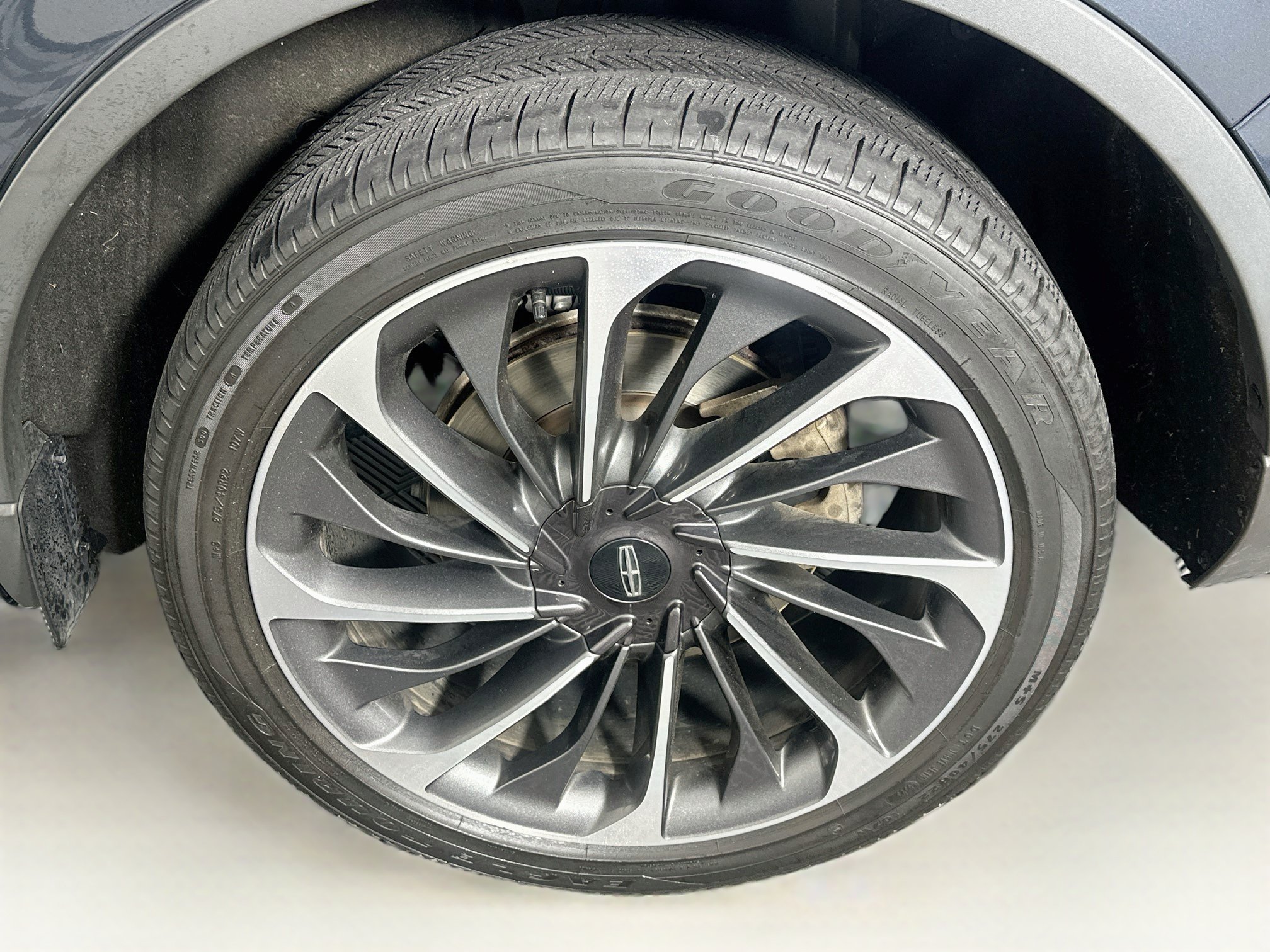 Used 2024 Lincoln Aviator Reserve w/ Equipment Group 201A AWD/4WD image 11