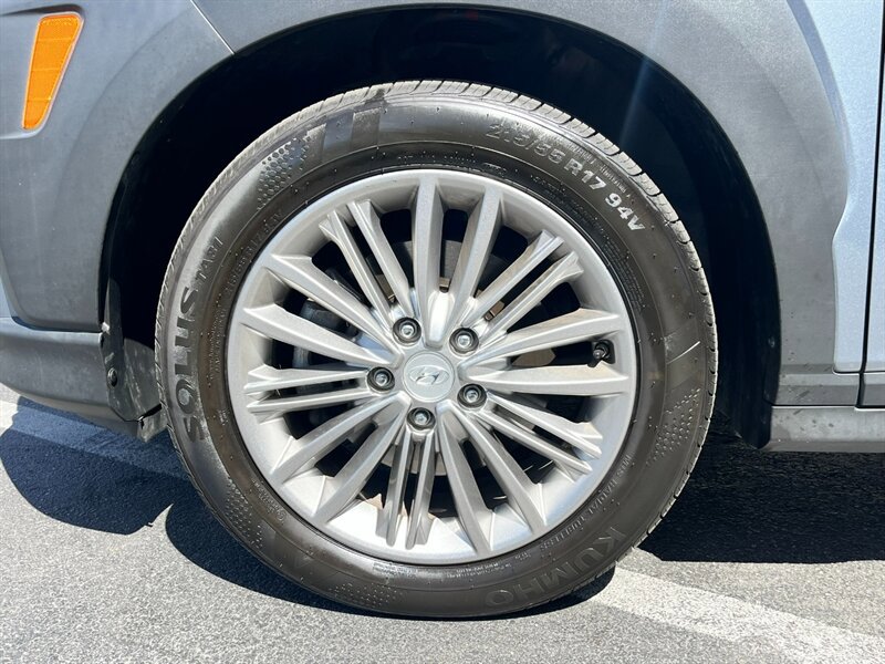 Used 2021 Hyundai Kona SEL AWD/4WD image 13