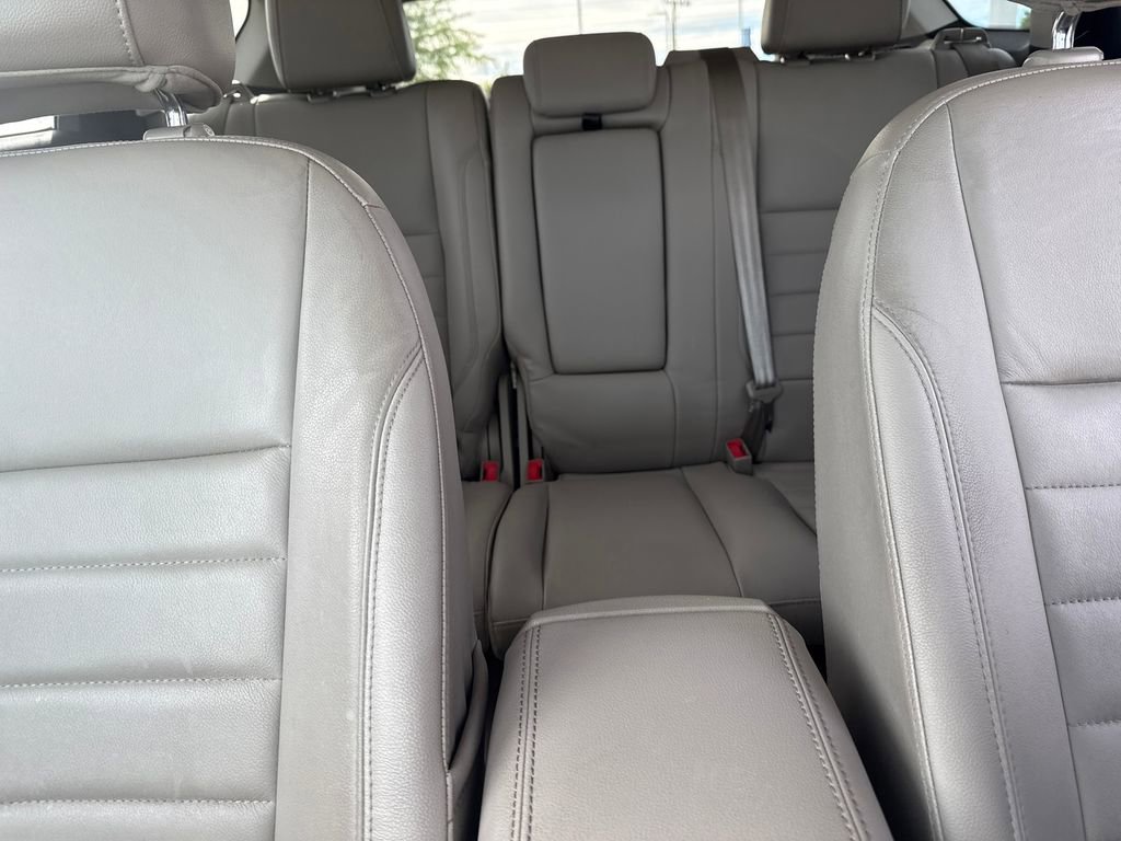 Used 2015 Ford Escape Titanium FWD image 28