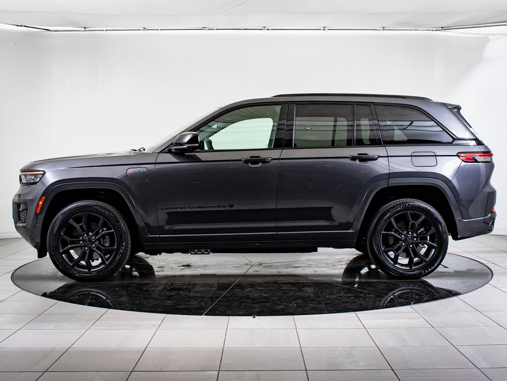 Used 2024 Jeep Grand Cherokee Limited 4xe image 12
