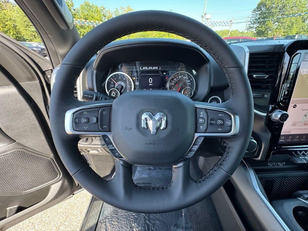 New 2026 RAM 1500 Big Horn AWD/4WD image 20