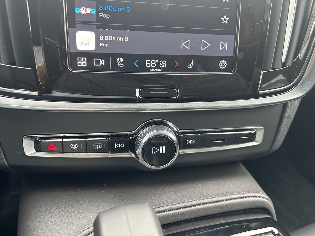 Certified 2025 Volvo S90 T8 Plus image 29