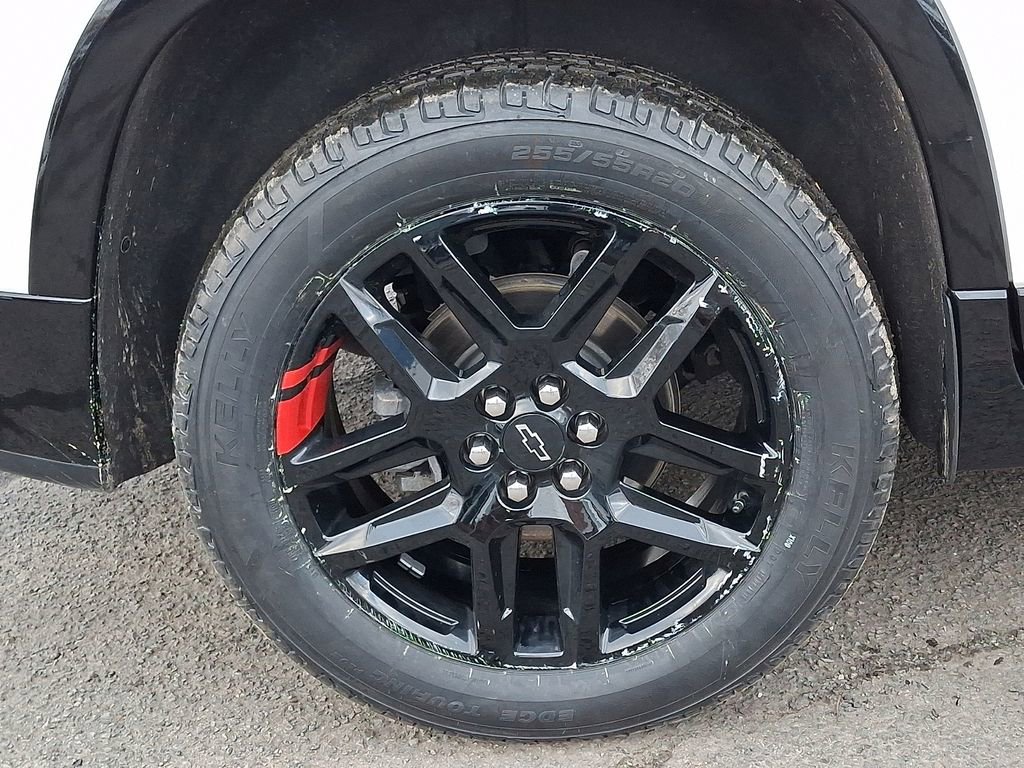 Used 2024 Chevrolet Traverse Premier w/ Redline Edition image 35