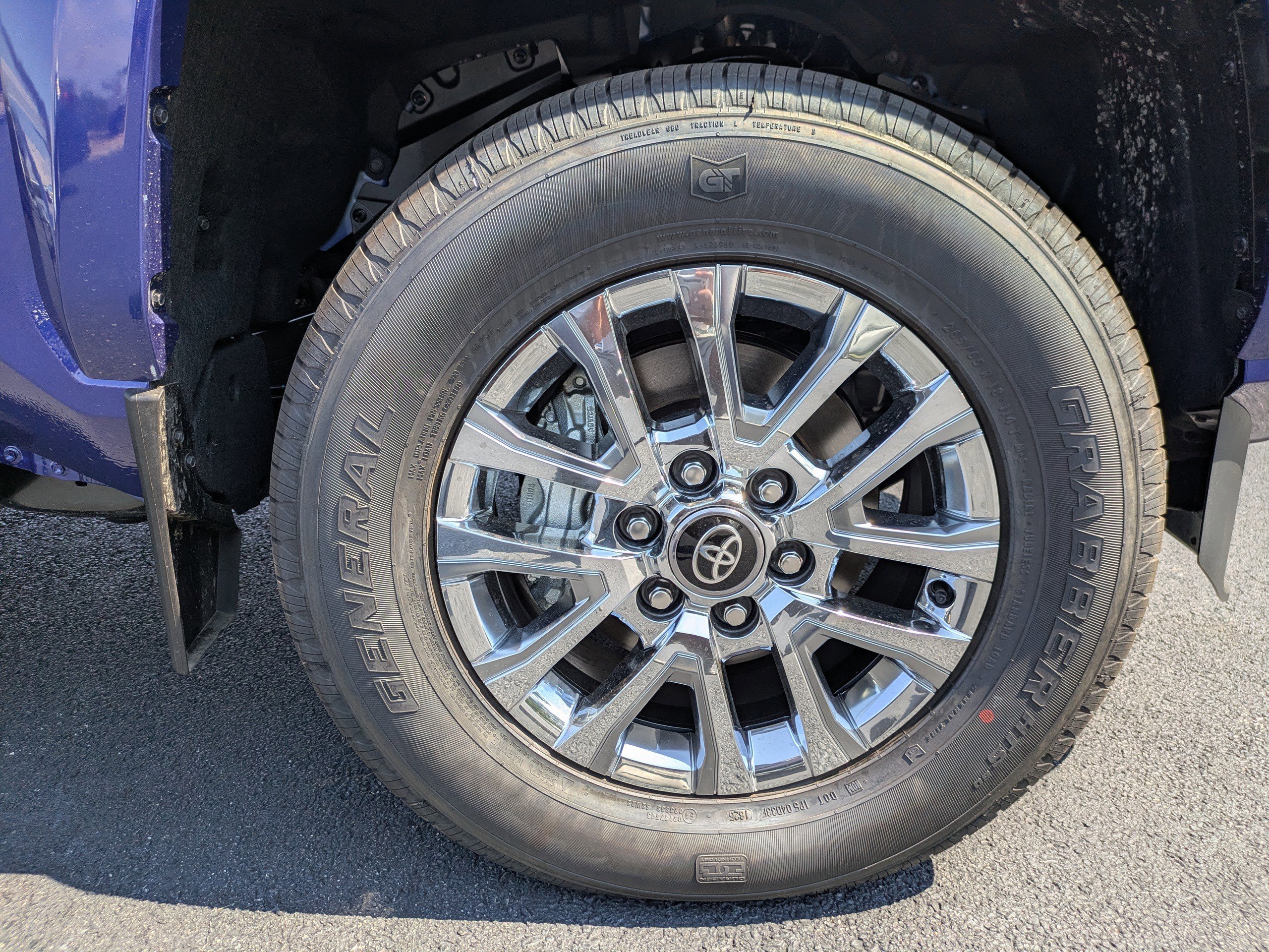 New 2025 Toyota Tacoma Limited image 12