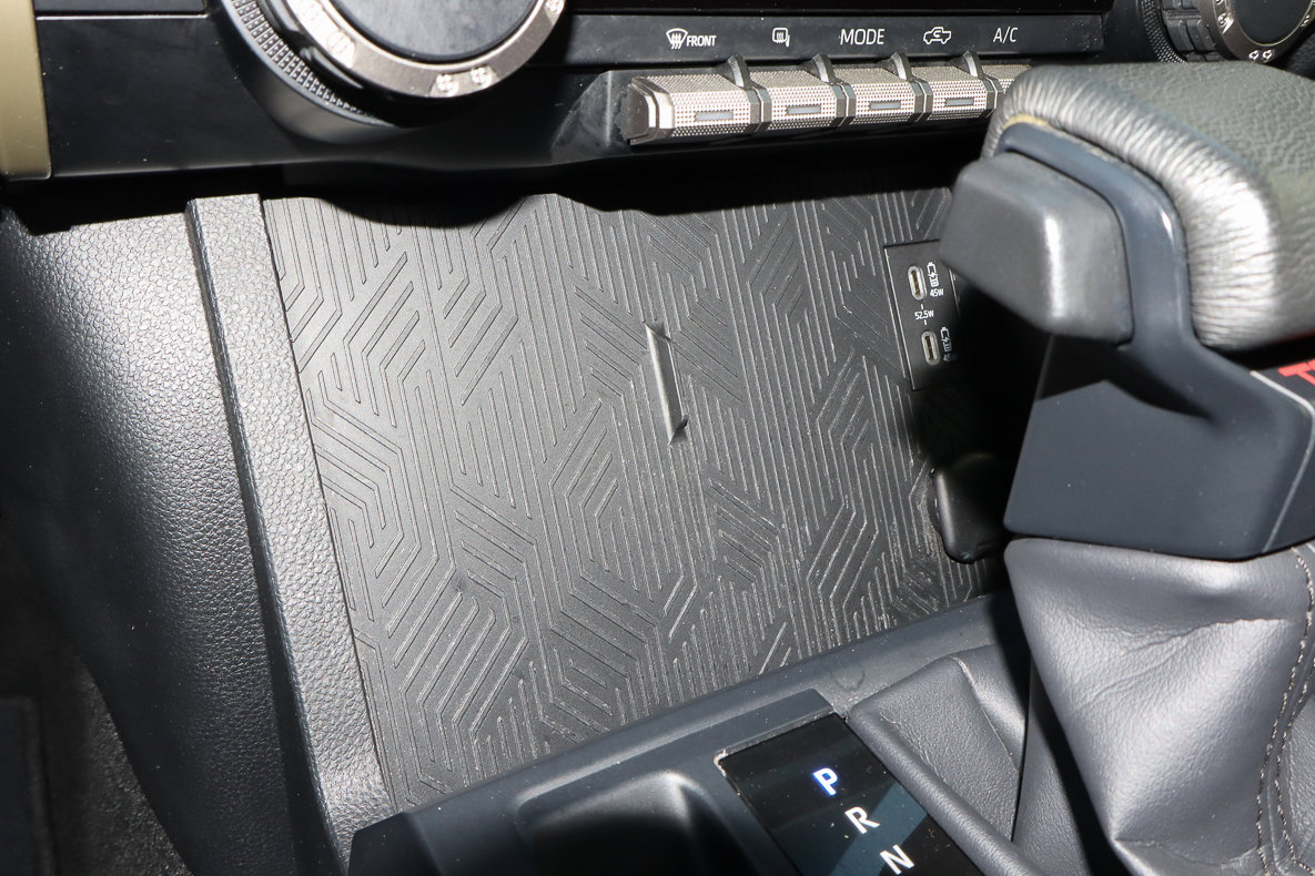 Used 2024 Toyota Tacoma TRD Off-Road image 24