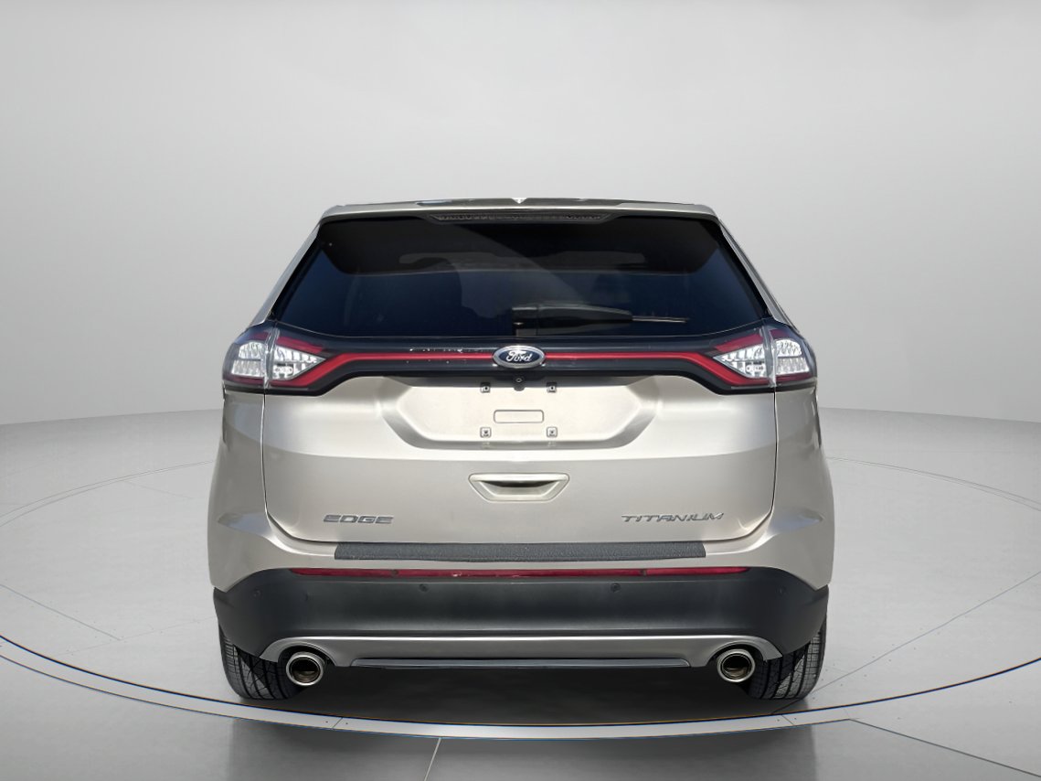Used 2018 Ford Edge Titanium image 4