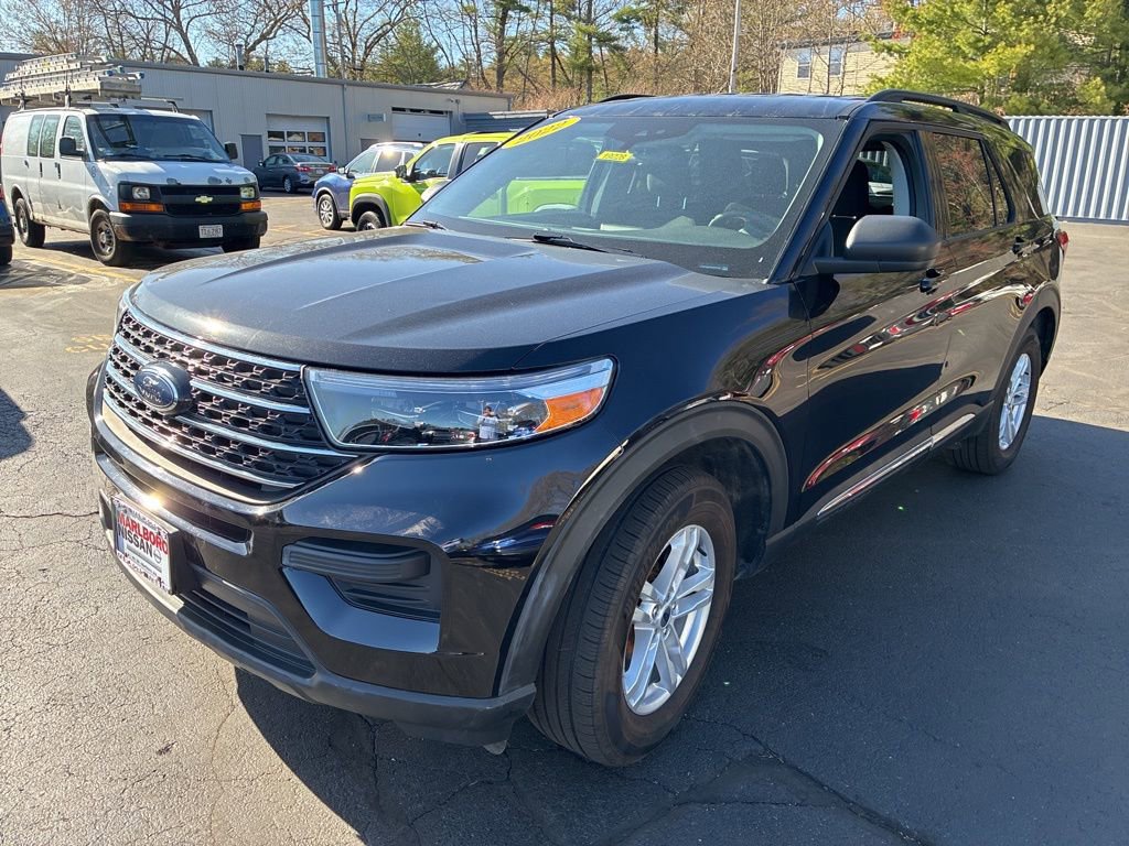 Used 2022 Ford Explorer XLT w/ Class IV Trailer Tow Package AWD/4WD image 3