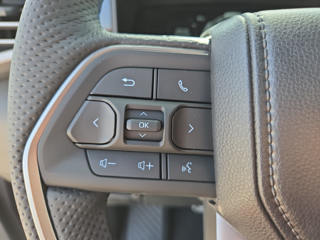 New 2026 Toyota Tundra Platinum w/ TRD Off-Road Package AWD/4WD image 19
