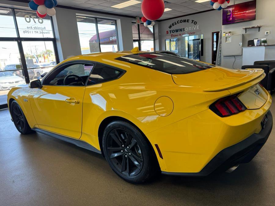 Used 2024 Ford Mustang GT RWD image 22