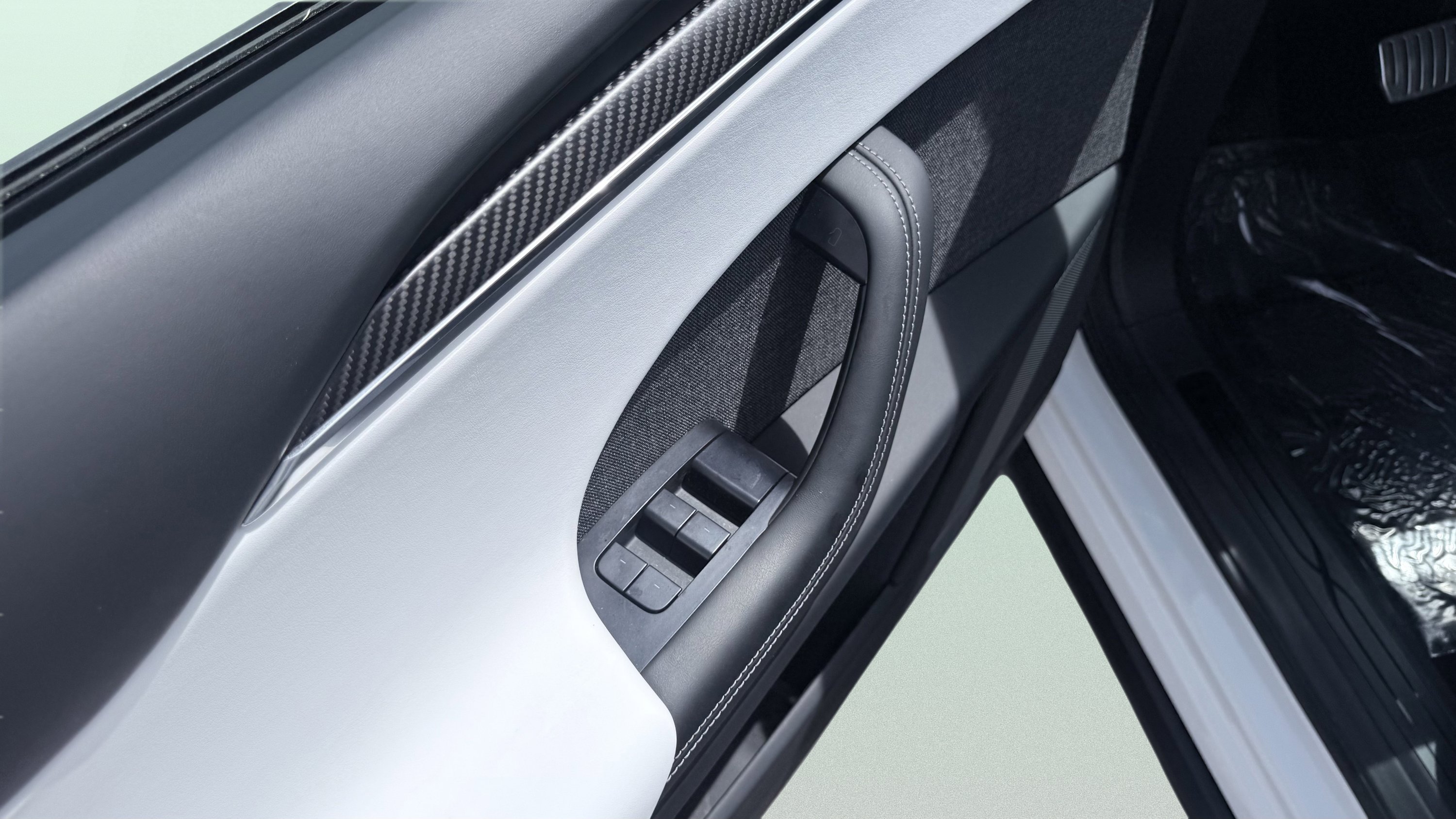 Used 2024 Tesla Model X Plaid image 30