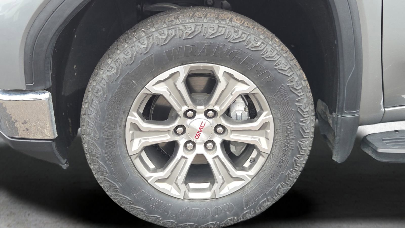 Used 2023 GMC Sierra 1500 SLE image 19