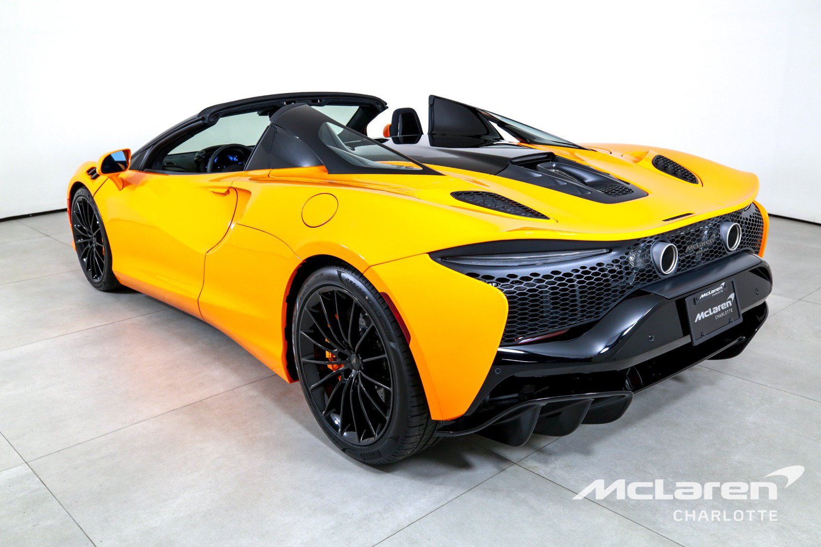 New 2026 McLaren Artura Spider RWD image 8