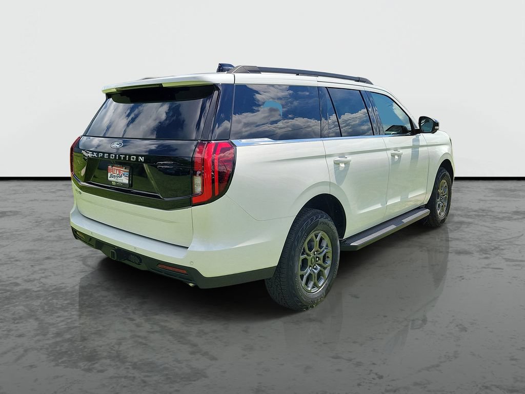 New 2027 Ford Expedition Active RWD image 2