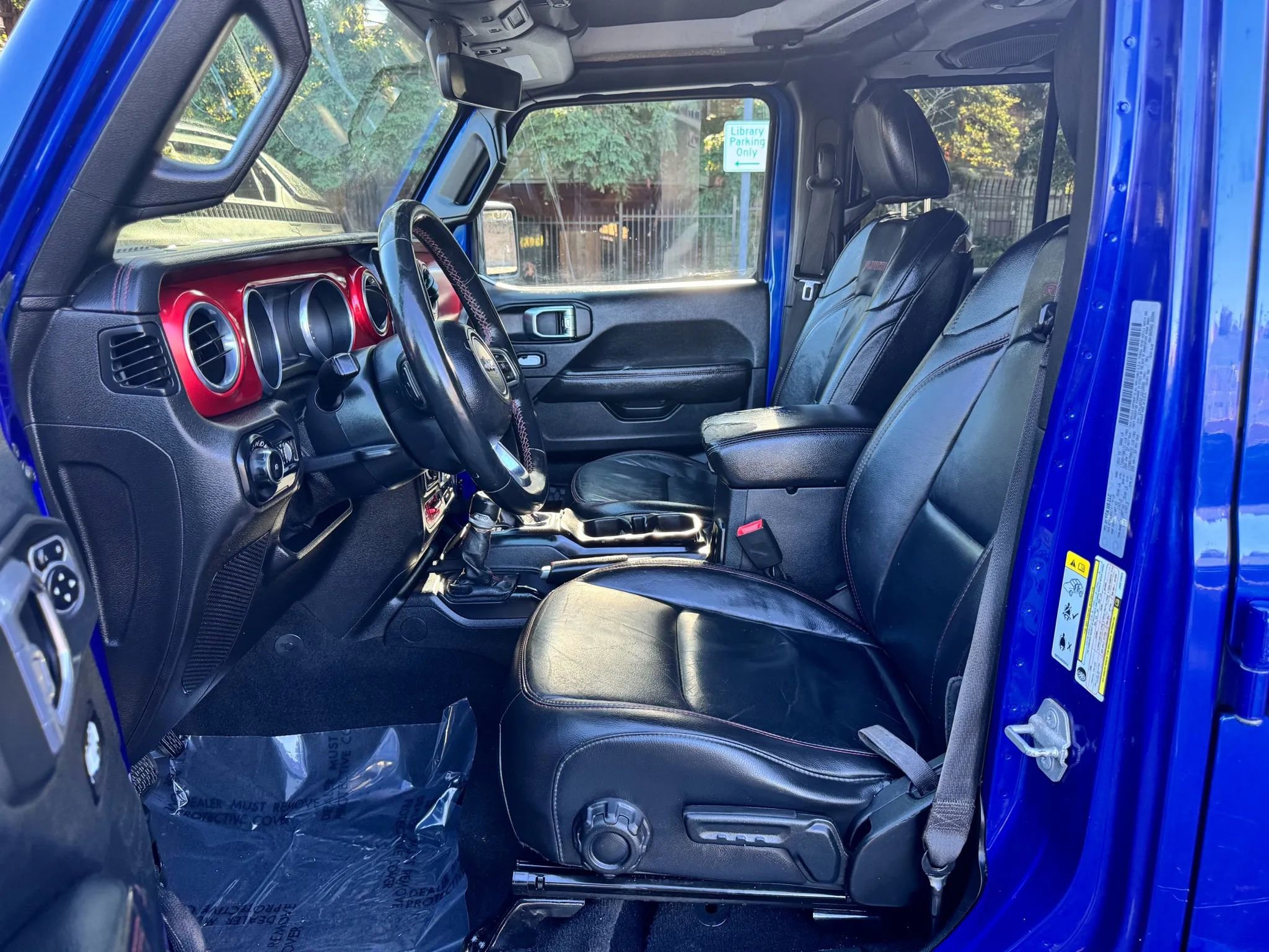Used 2018 Jeep Wrangler Unlimited Rubicon image 17