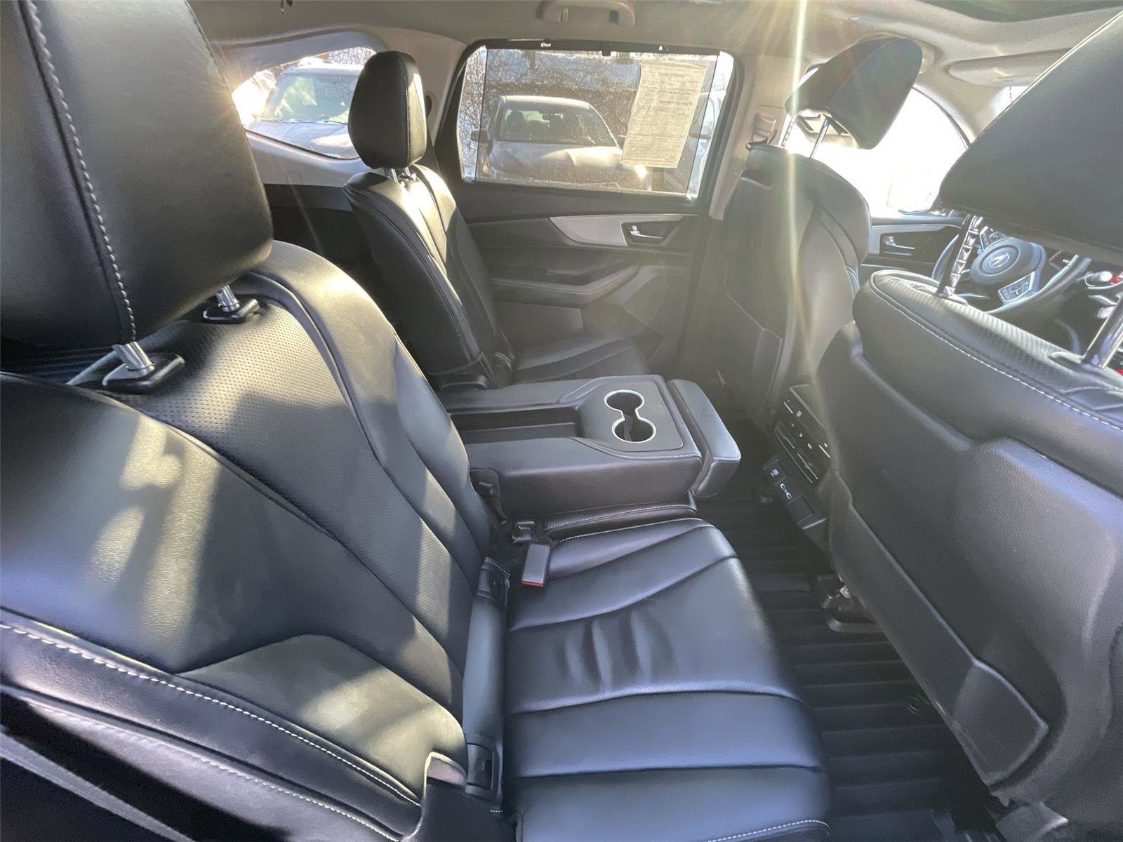 Used 2023 Acura MDX SH-AWD w/ Technology Package image 23