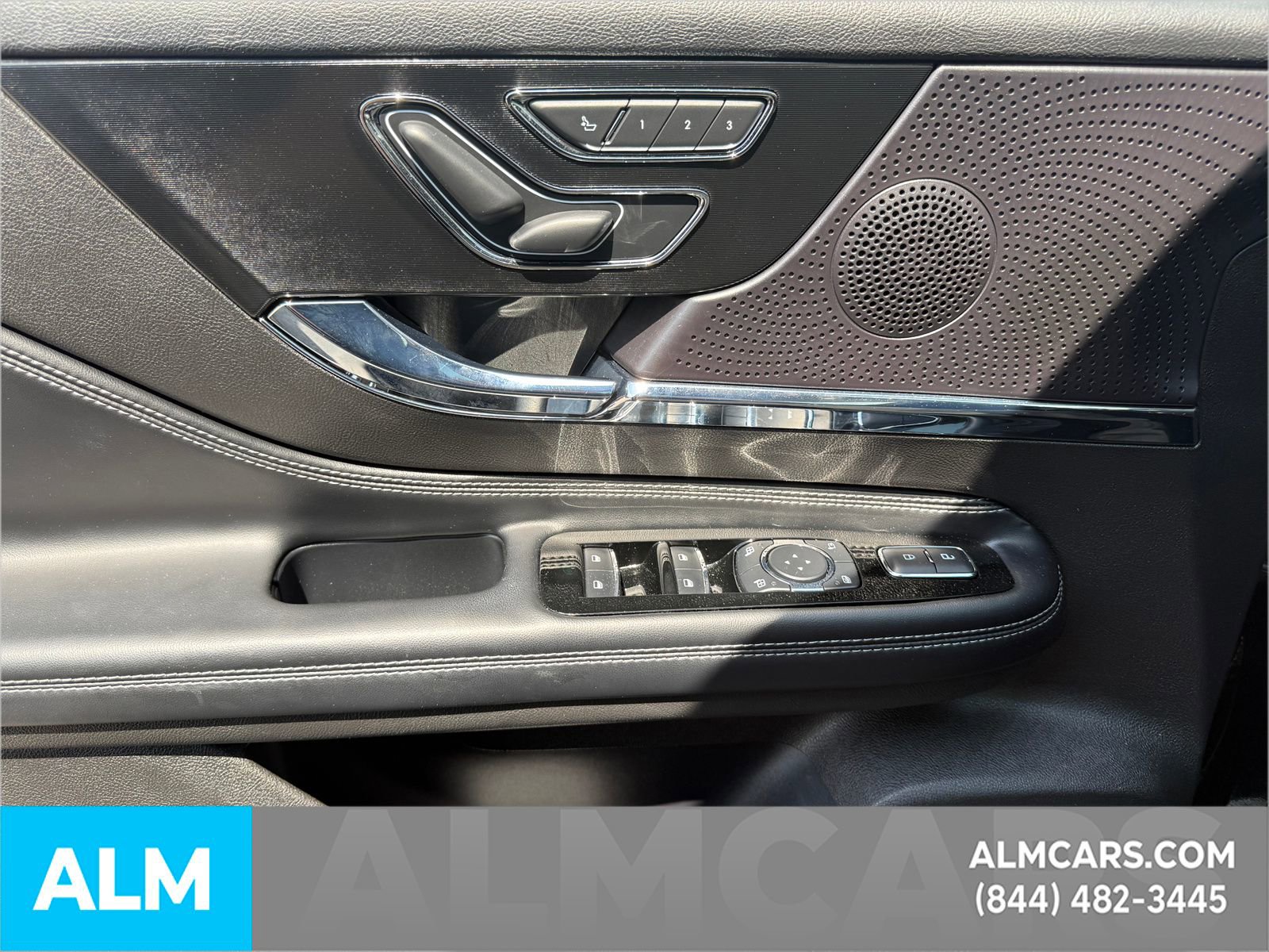 Used 2023 Lincoln Corsair AWD w/ Equipment Group 101A image 27